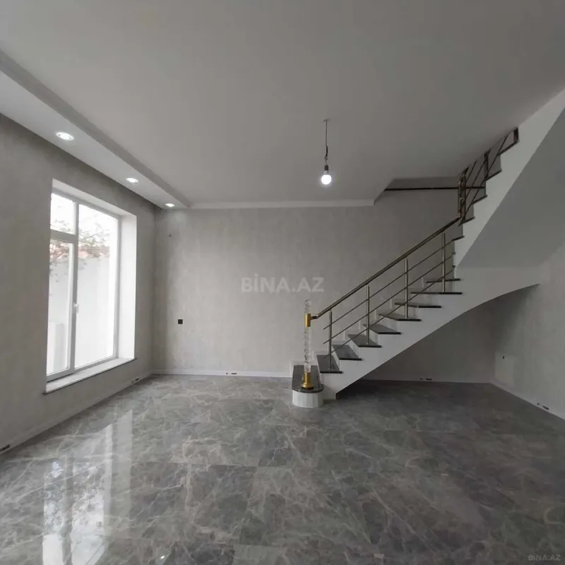 Satılır 5 otaqlı həyət evi 150 m²
