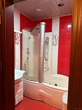 Satılır 4 otaqlı mənzil 165 m²