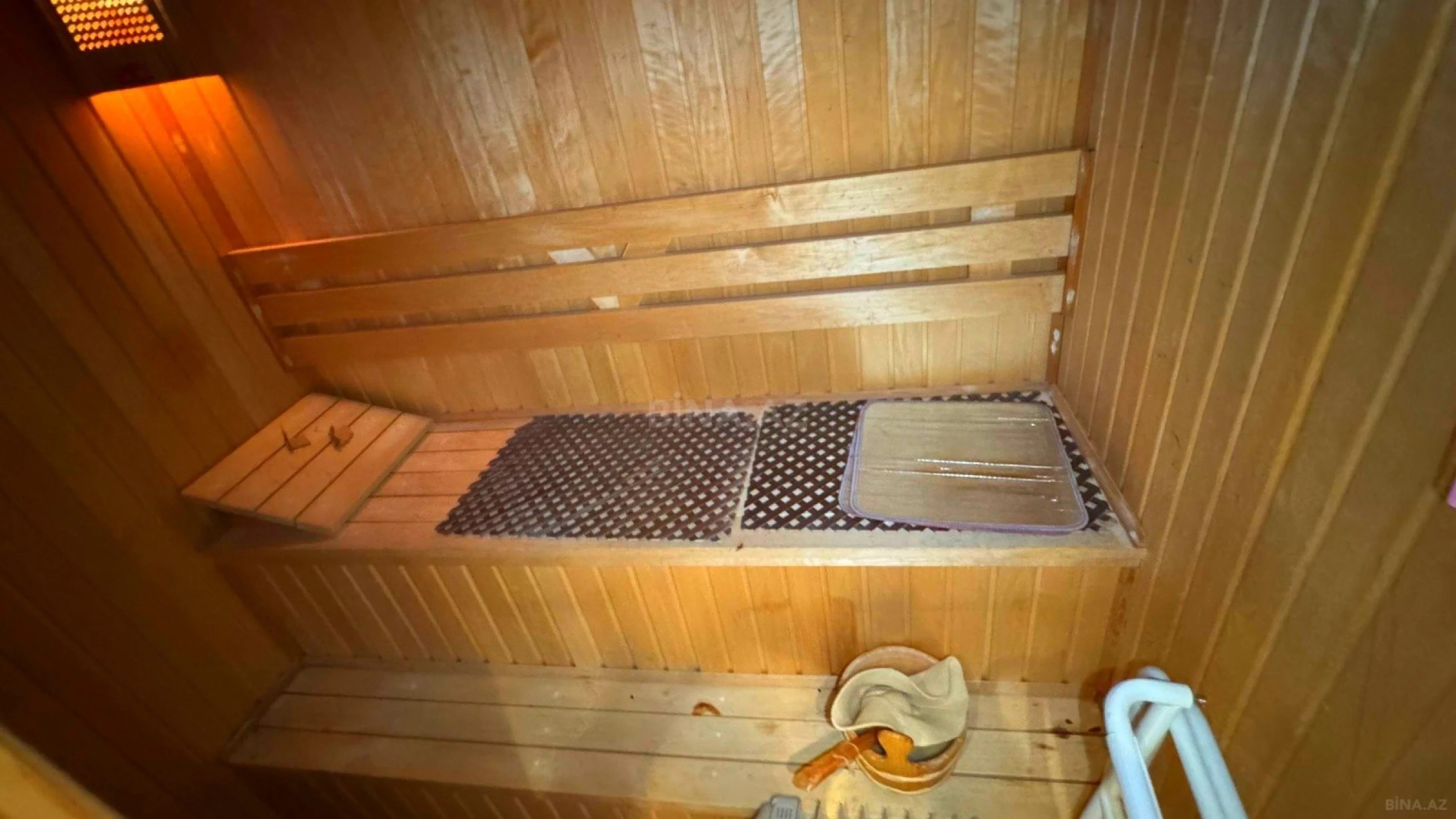 Satılır 6 otaqlı mənzil 320 m²