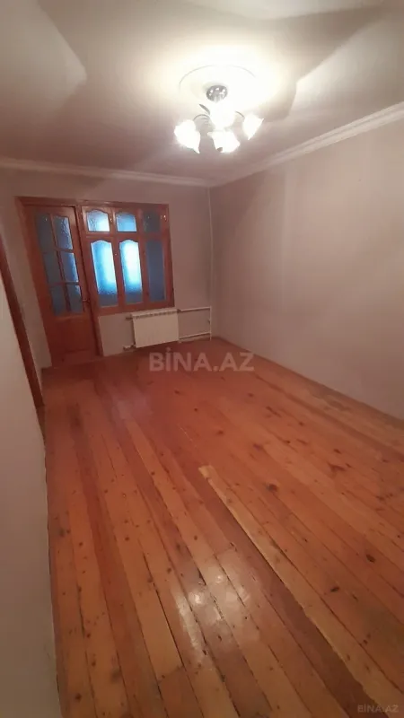 Satılır 1 otaqlı mənzil 35 m²