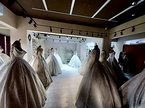 Satılır obyekt 240 m²