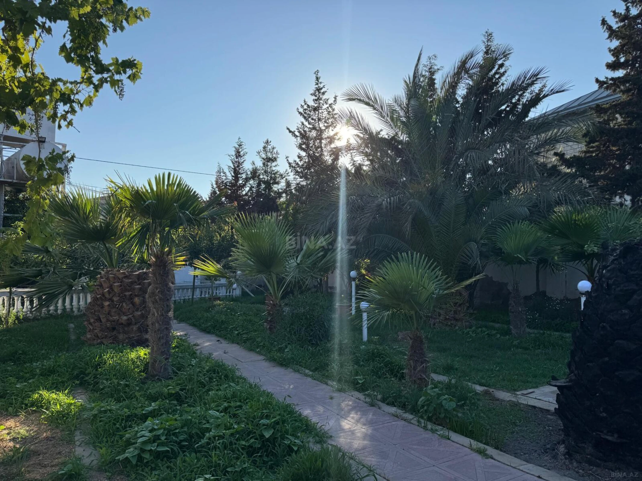 Satılır 6 otaqlı həyət evi 610 m²