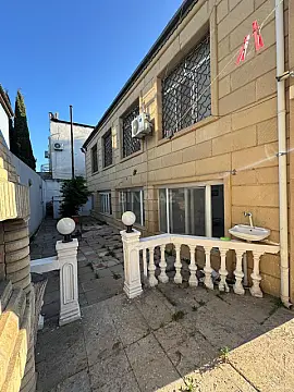 Satılır 6 otaqlı həyət evi 610 m²