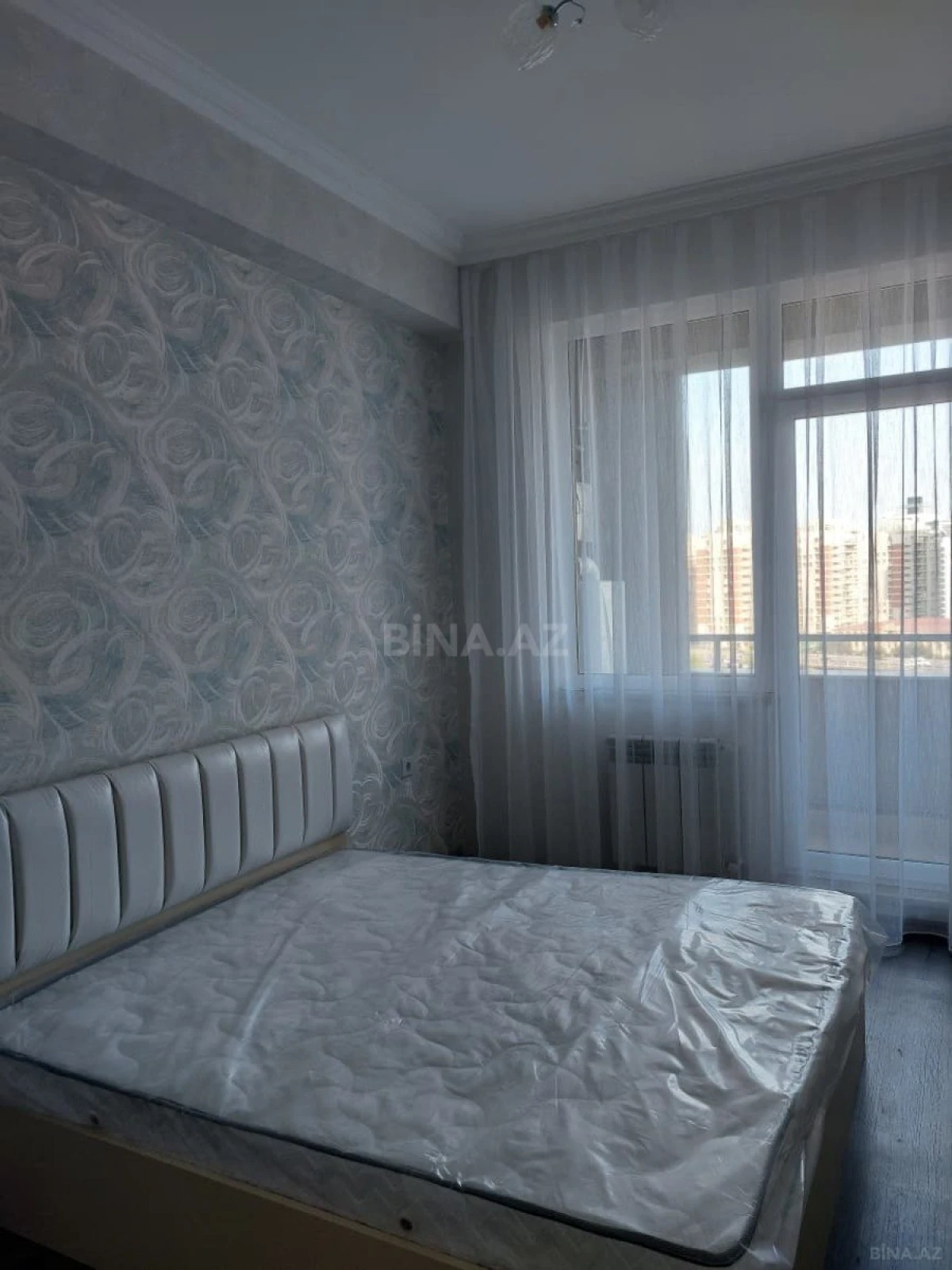 Kirayə verilir 2 otaqlı mənzil 60 m²