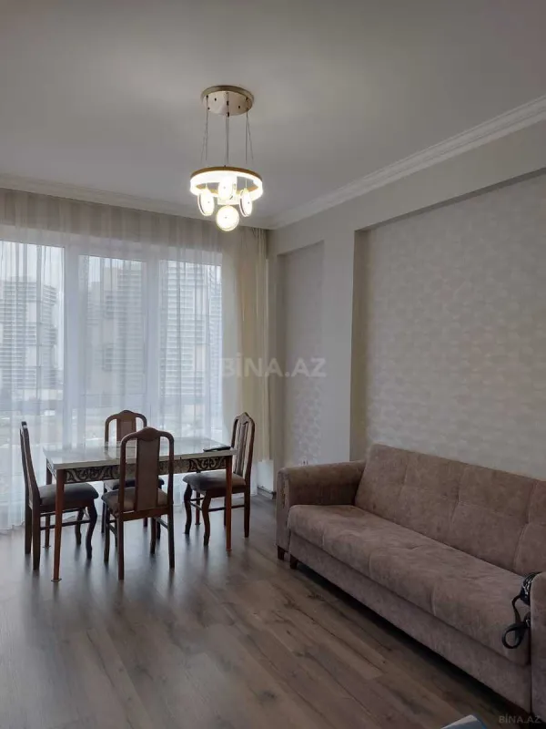 Kirayə verilir 2 otaqlı mənzil 60 m²