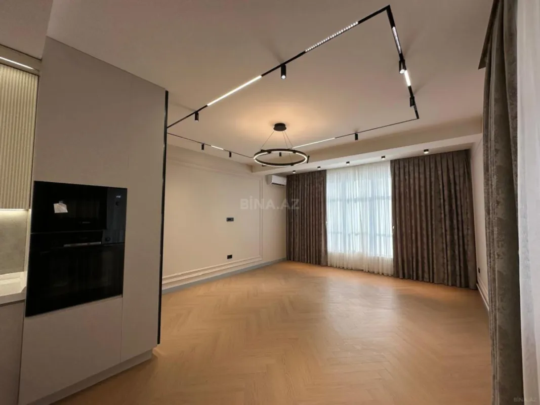 Satılır 4 otaqlı mənzil 117 m²