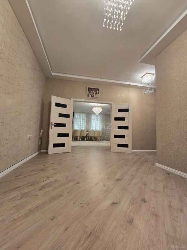 Satılır 3 otaqlı mənzil 150 m²