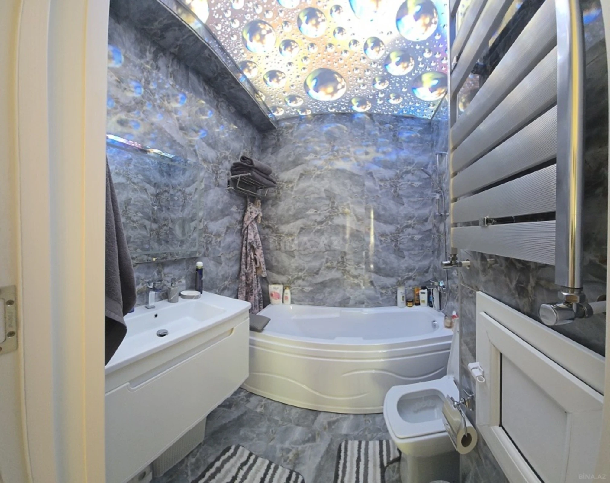 Satılır 3 otaqlı mənzil 150 m²