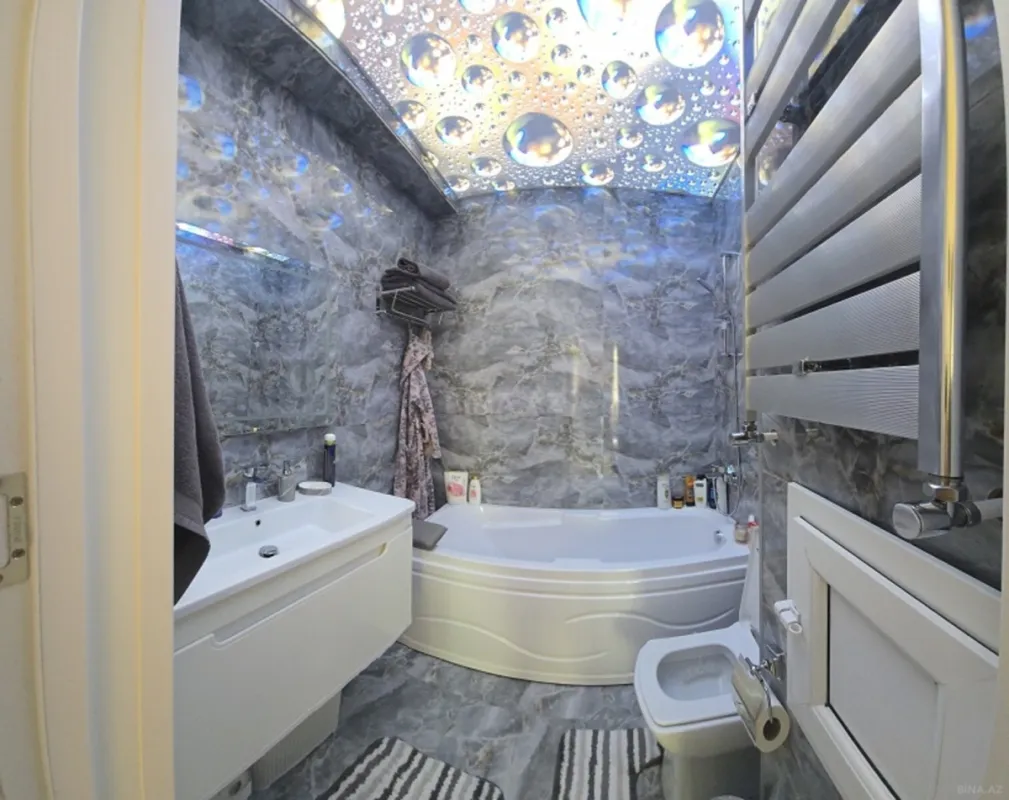 Satılır 3 otaqlı mənzil 150 m²