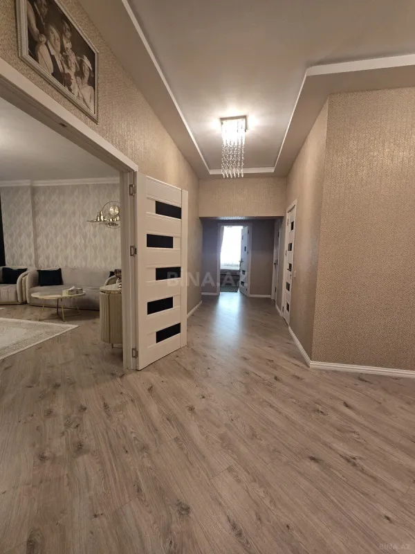 Satılır 3 otaqlı mənzil 150 m²