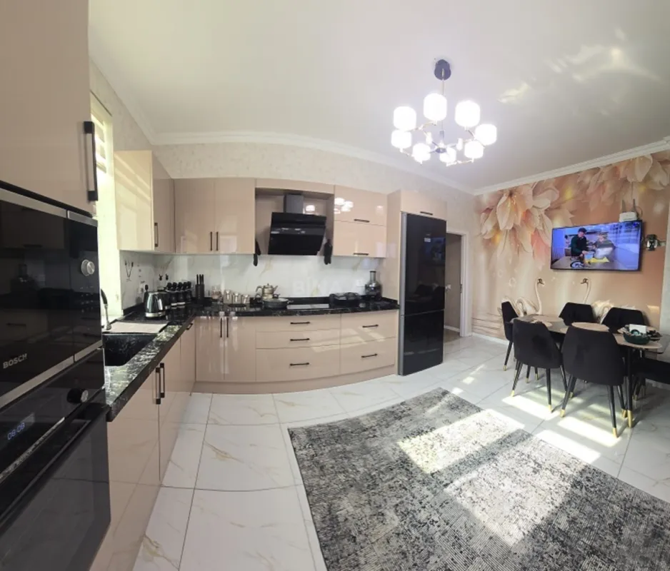 Satılır 3 otaqlı mənzil 150 m²