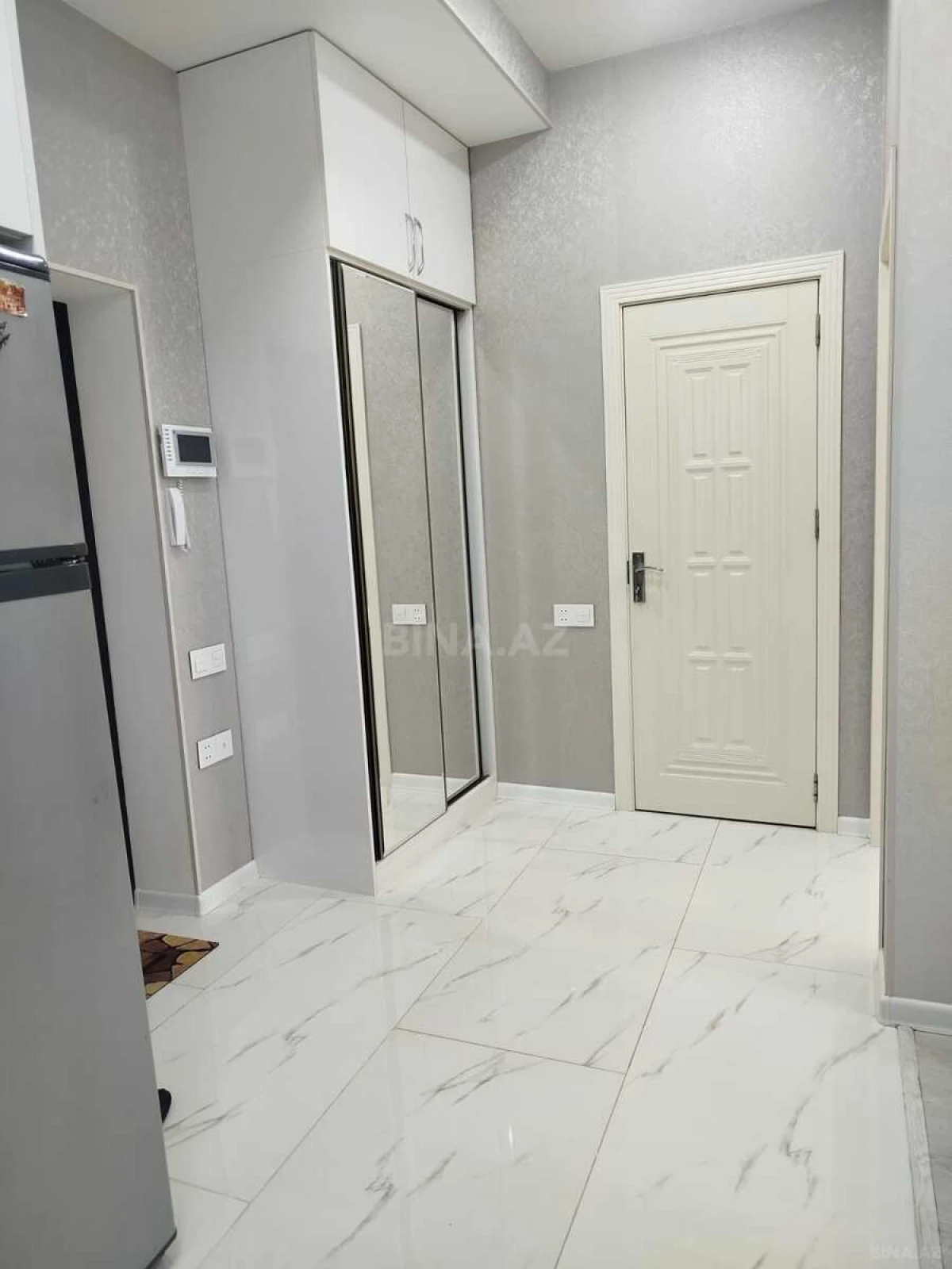 Satılır 2 otaqlı mənzil 56 m²