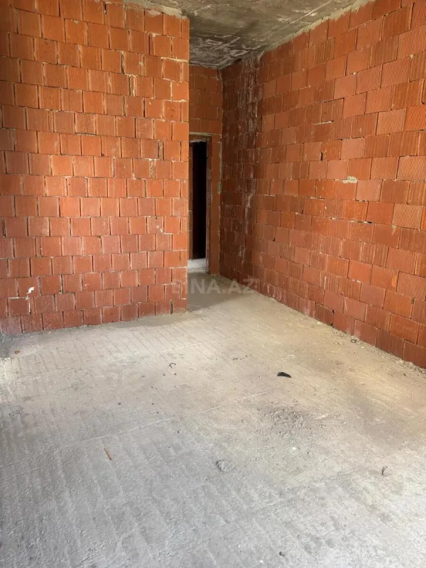 Satılır 3 otaqlı mənzil 138 m²