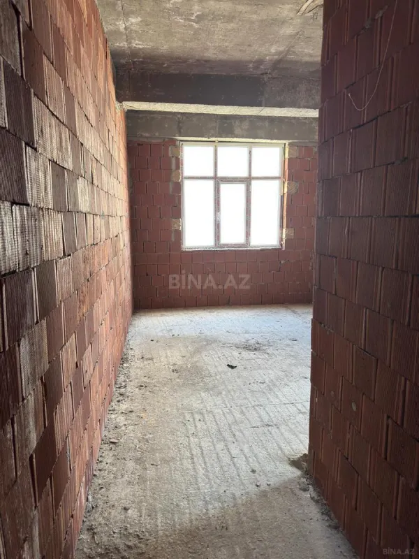 Satılır 3 otaqlı mənzil 138 m²