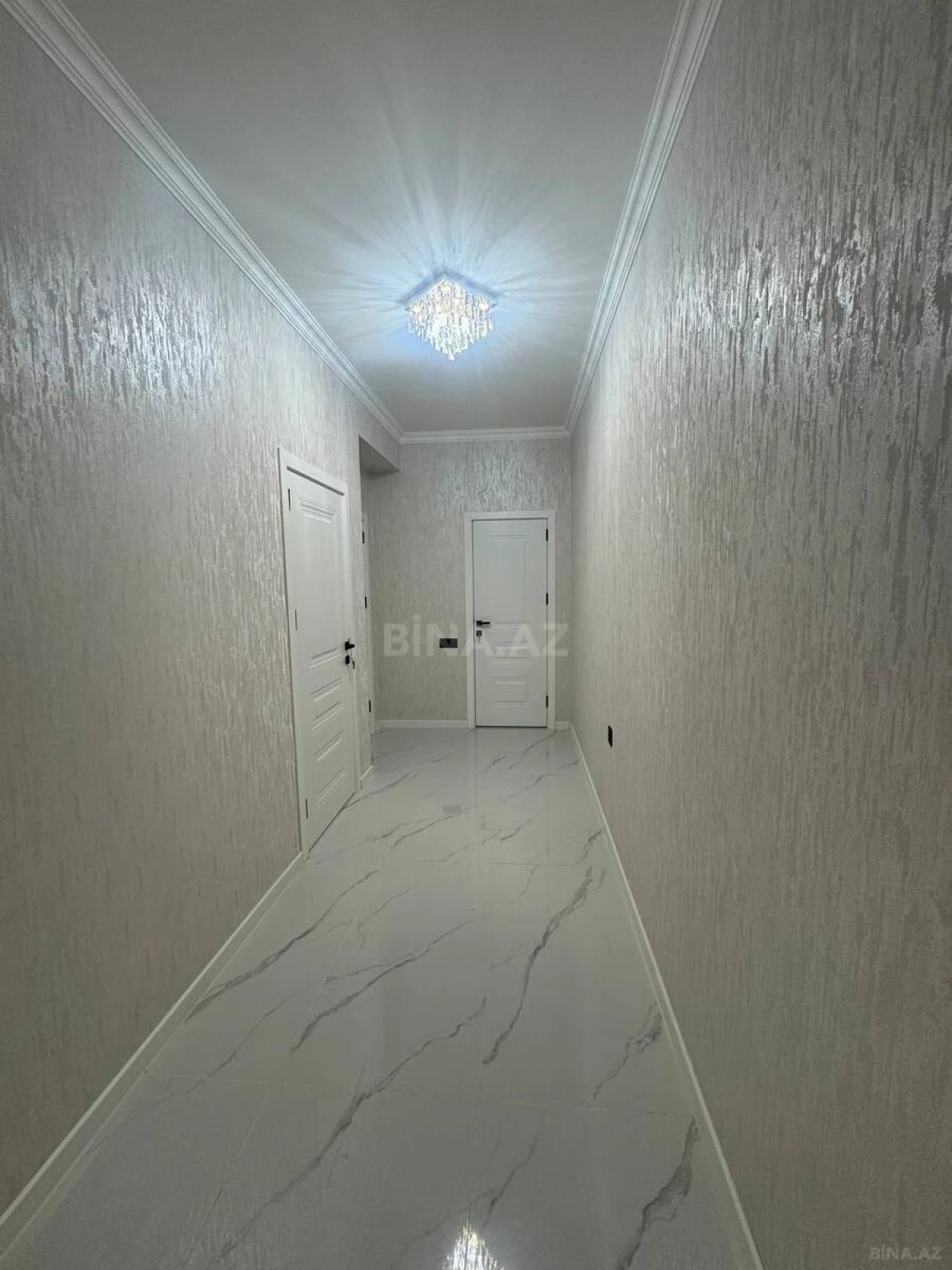 Satılır 2 otaqlı mənzil 55 m²