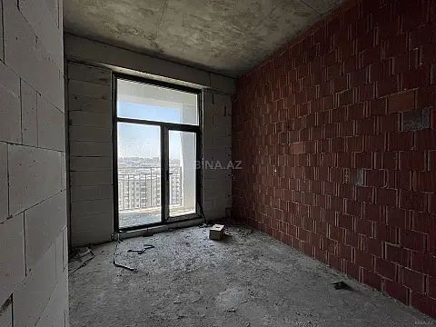 Satılır 5 otaqlı mənzil 215 m²