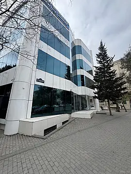 Kirayə verilir 9 otaqlı ofis 200 m² — Bakı, 8-ci kilometr 9 otaq 200.00 m²