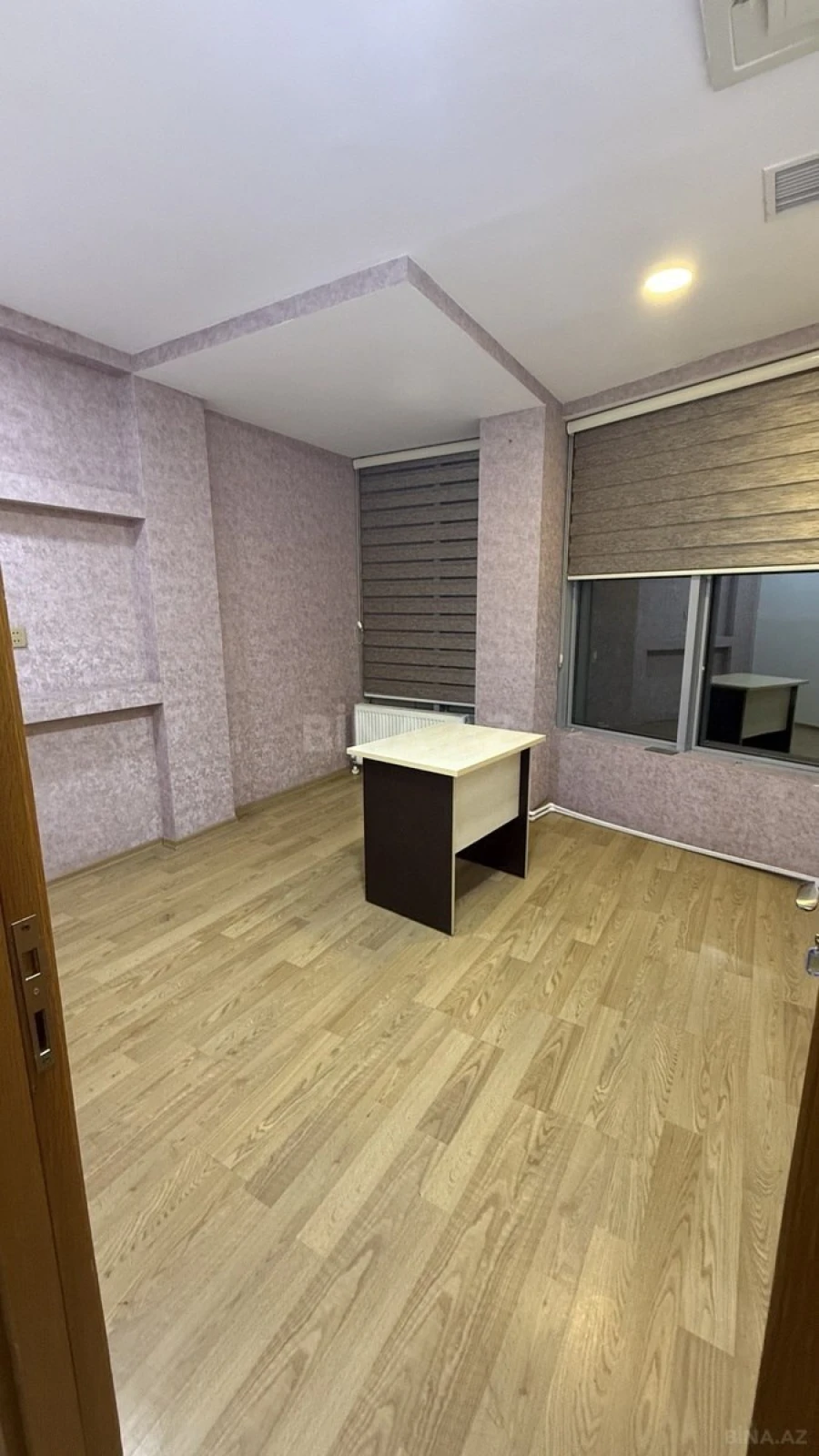 Kirayə verilir 9 otaqlı ofis 200 m²