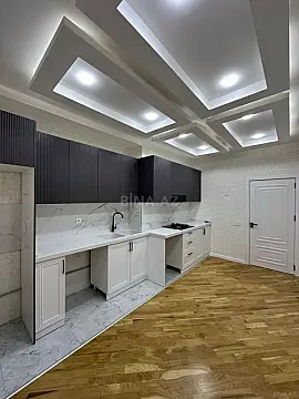 Satılır 4 otaqlı mənzil 156 m²
