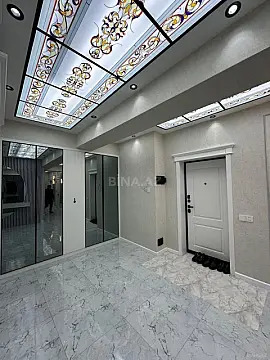 Satılır 4 otaqlı mənzil 156 m²