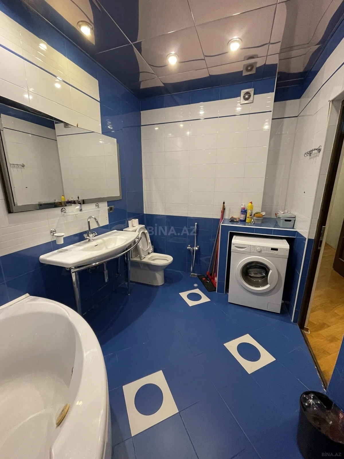 Satılır 3 otaqlı mənzil 167 m²