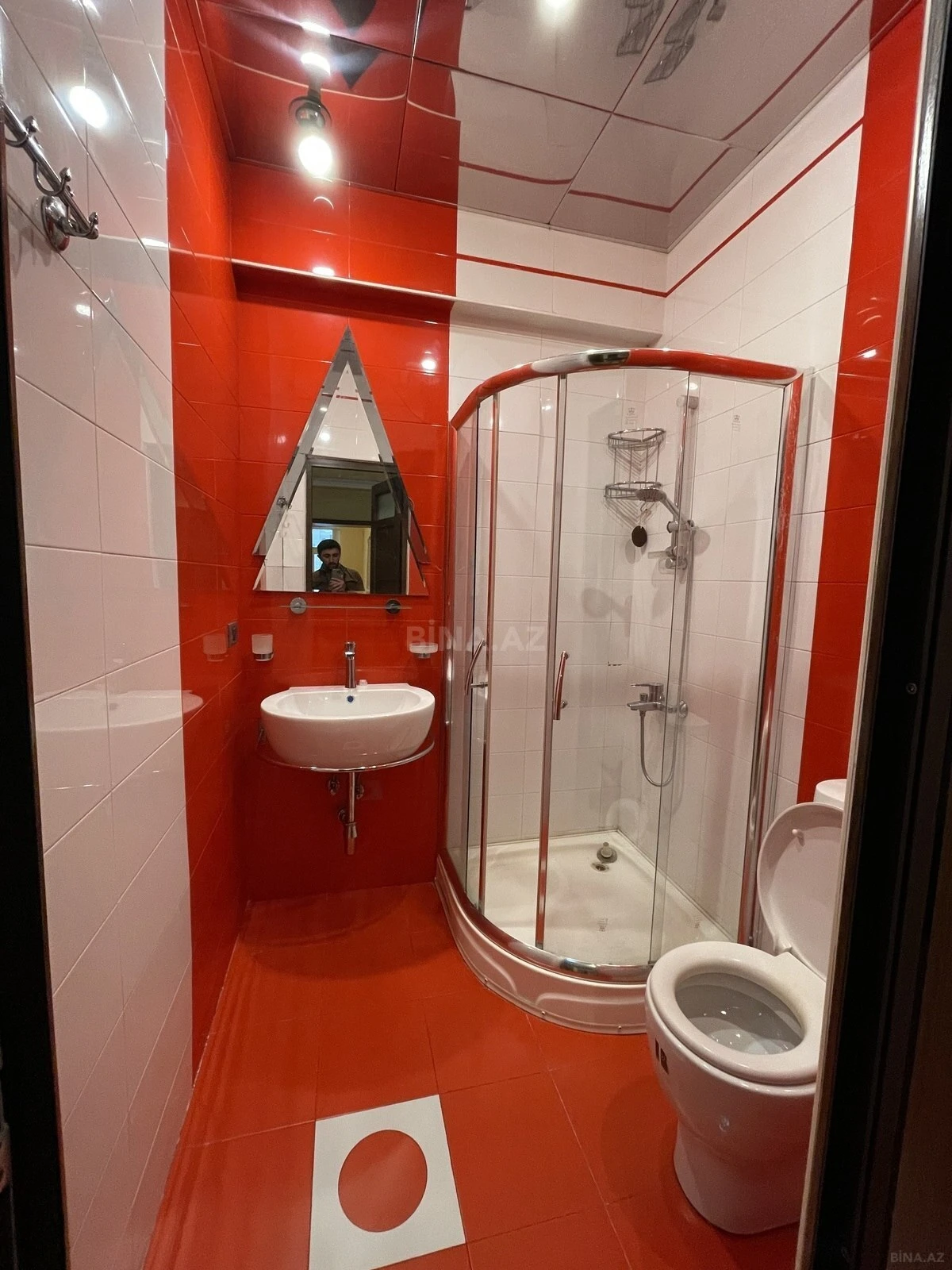 Satılır 3 otaqlı mənzil 167 m²