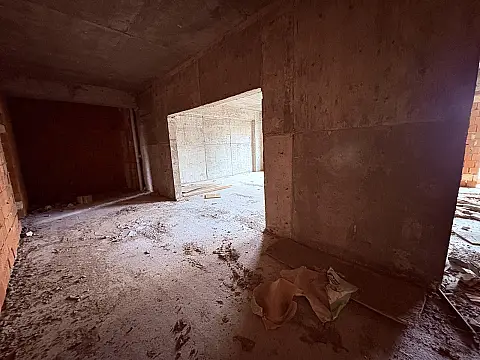 Satılır 2 otaqlı mənzil 108.4 m²