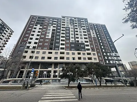 Satılır 3 otaqlı mənzil 94 m²