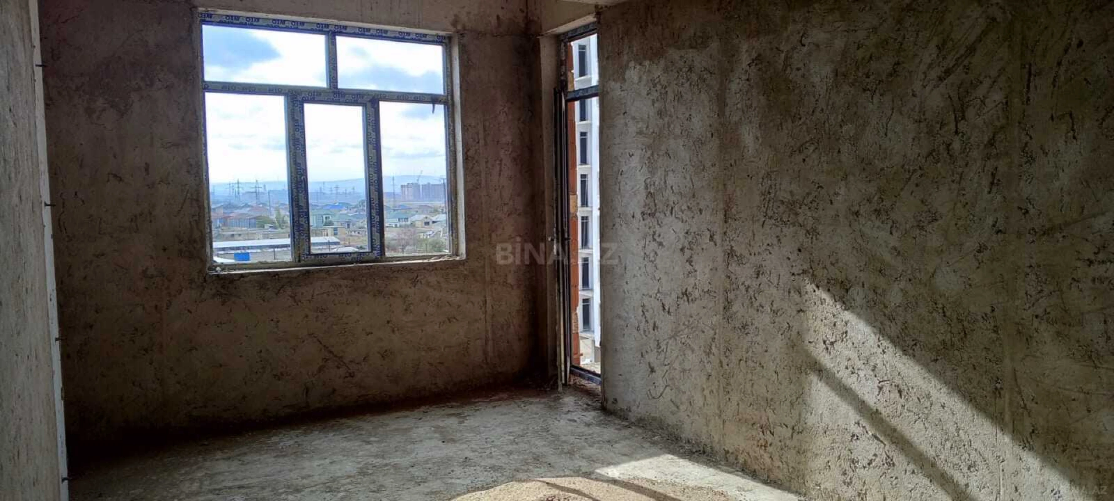 Satılır 1 otaqlı mənzil 57 m²