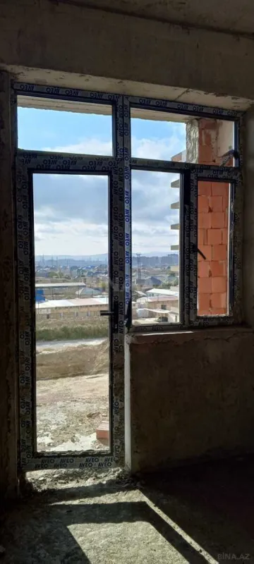Satılır 1 otaqlı mənzil 57 m²