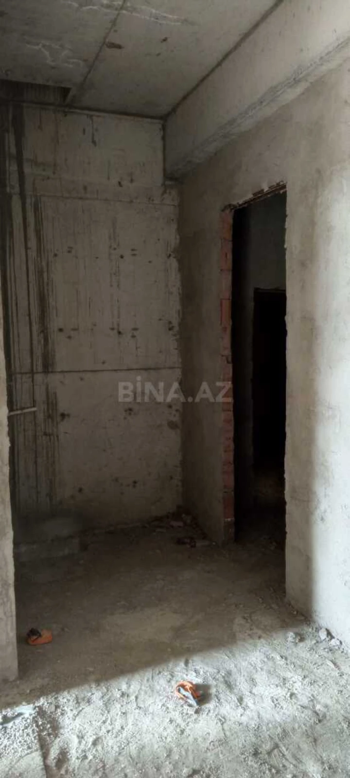 Satılır 1 otaqlı mənzil 57 m²