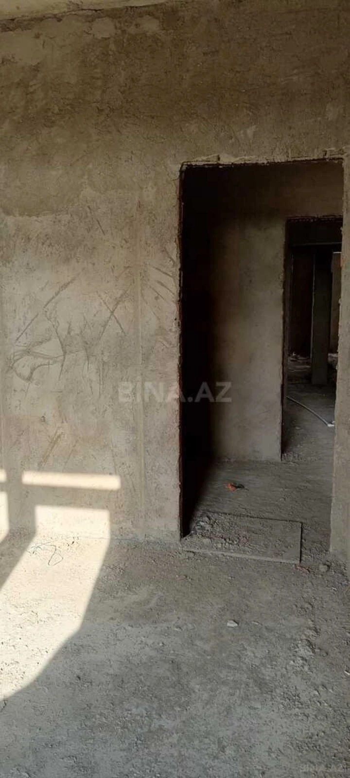 Satılır 1 otaqlı mənzil 57 m²