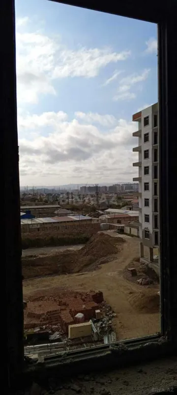 Satılır 1 otaqlı mənzil 57 m²