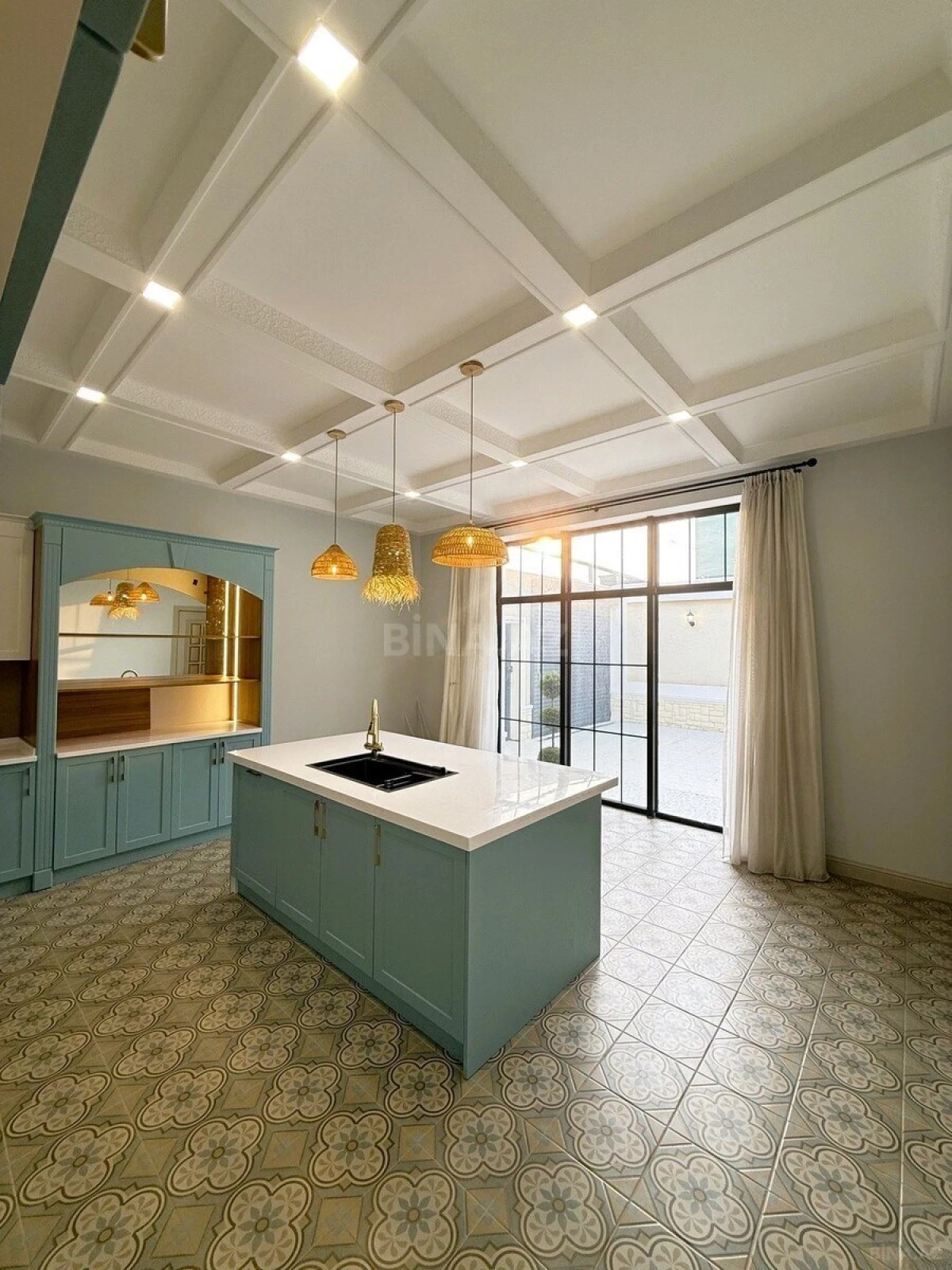 Satılır 5 otaqlı həyət evi 190 m²