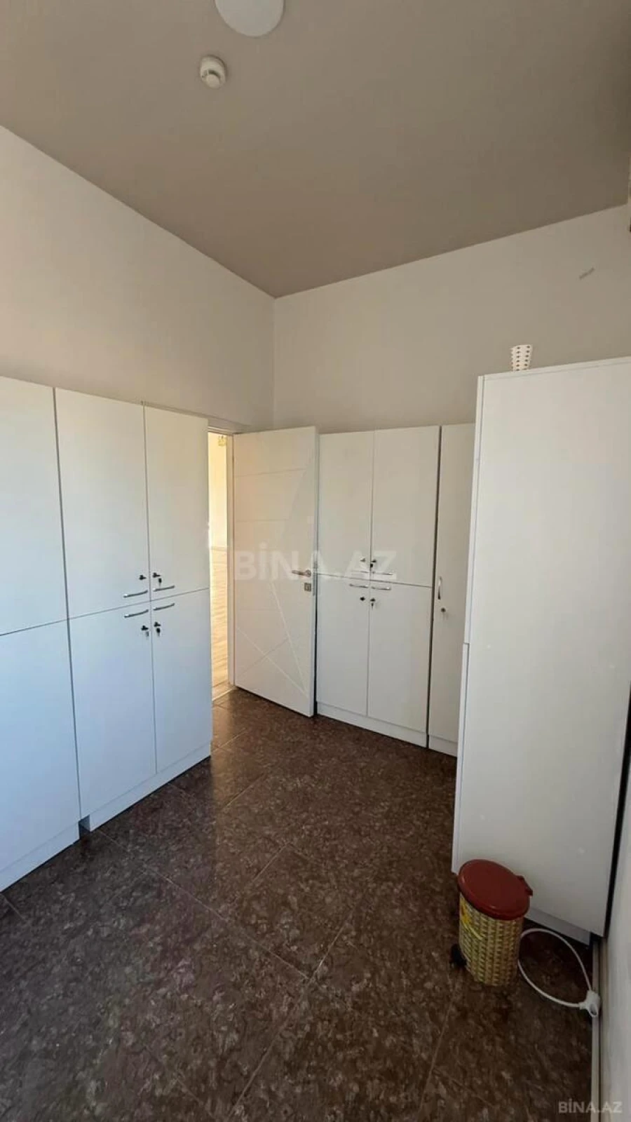 Kirayə verilir obyekt 125 m²