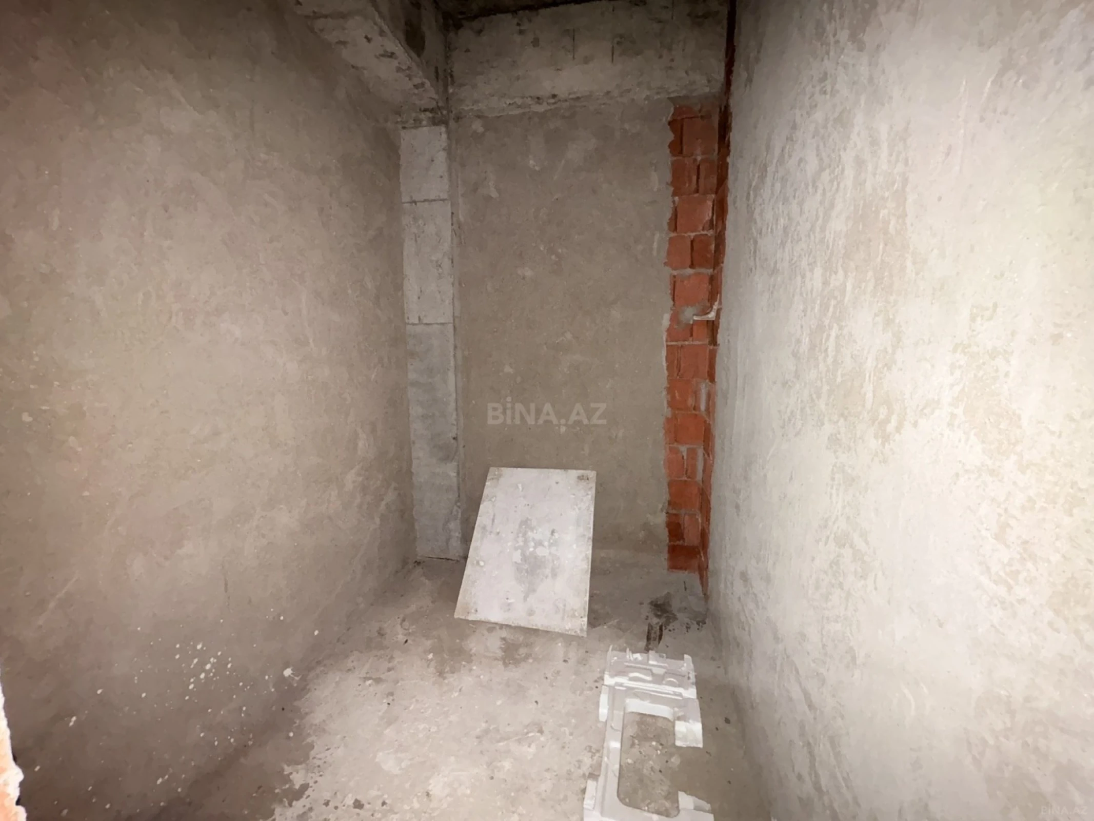 Satılır 2 otaqlı mənzil 113.5 m²