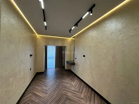 Satılır 2 otaqlı mənzil 68 m²