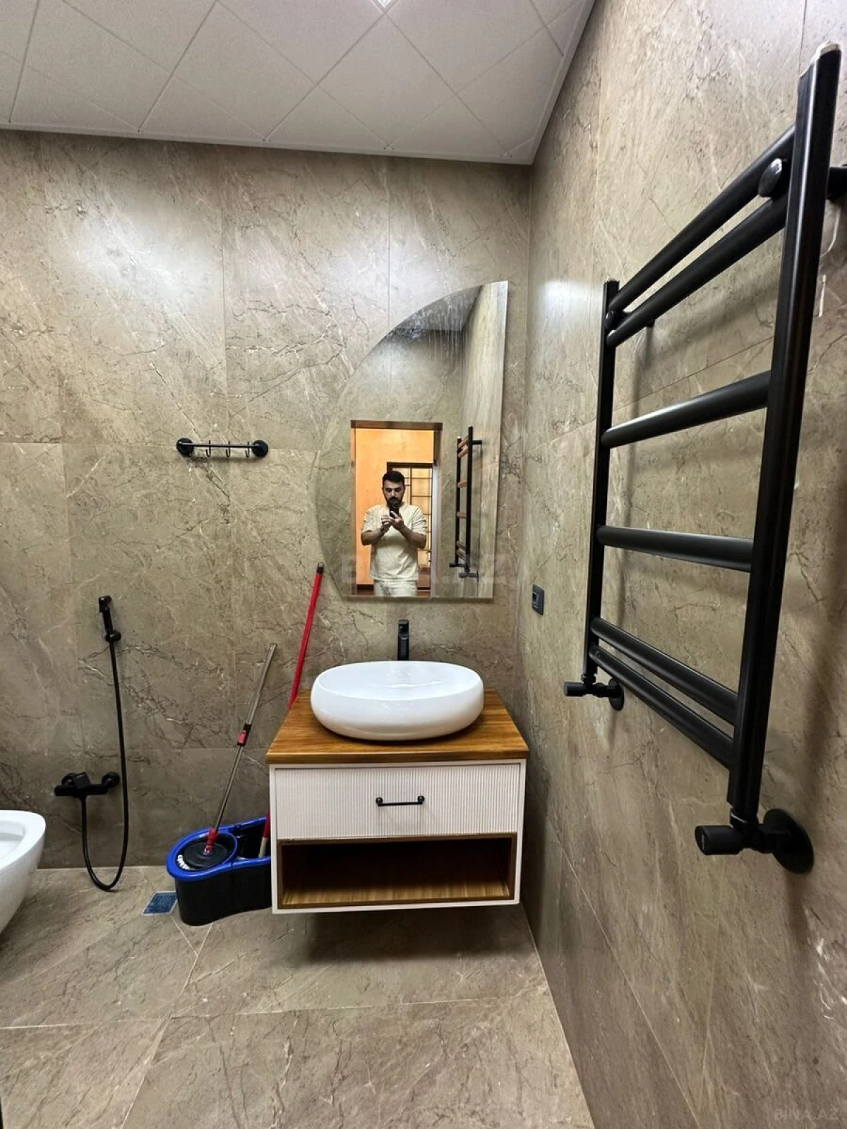 Satılır 2 otaqlı mənzil 68 m²