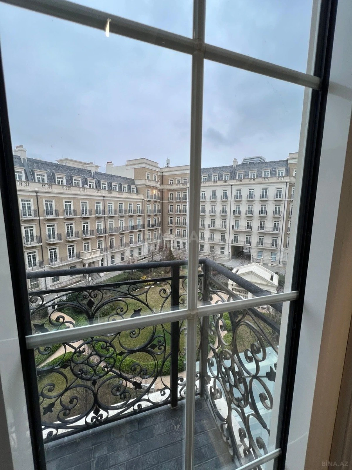 Kirayə verilir 2 otaqlı mənzil 60 m²