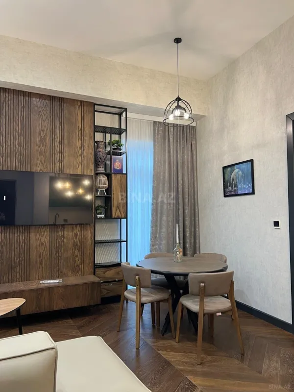 Kirayə verilir 2 otaqlı mənzil 60 m²
