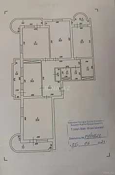 Satılır 4 otaqlı mənzil 153 m²