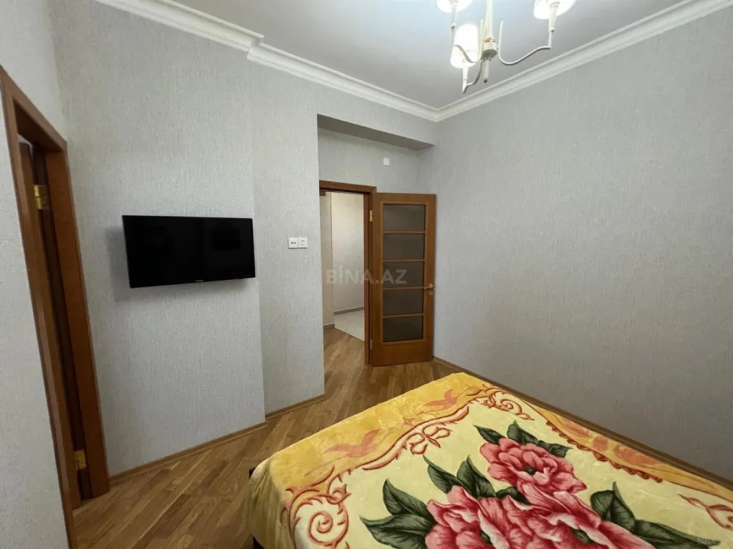 Satılır 2 otaqlı mənzil 70 m²
