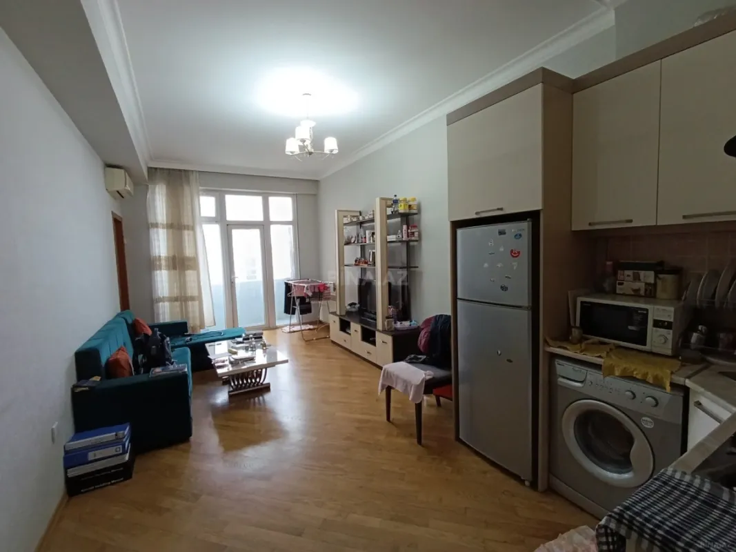 Satılır 2 otaqlı mənzil 70 m²