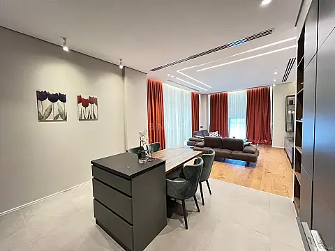 Kirayə verilir 3 otaqlı mənzil 115 m²
