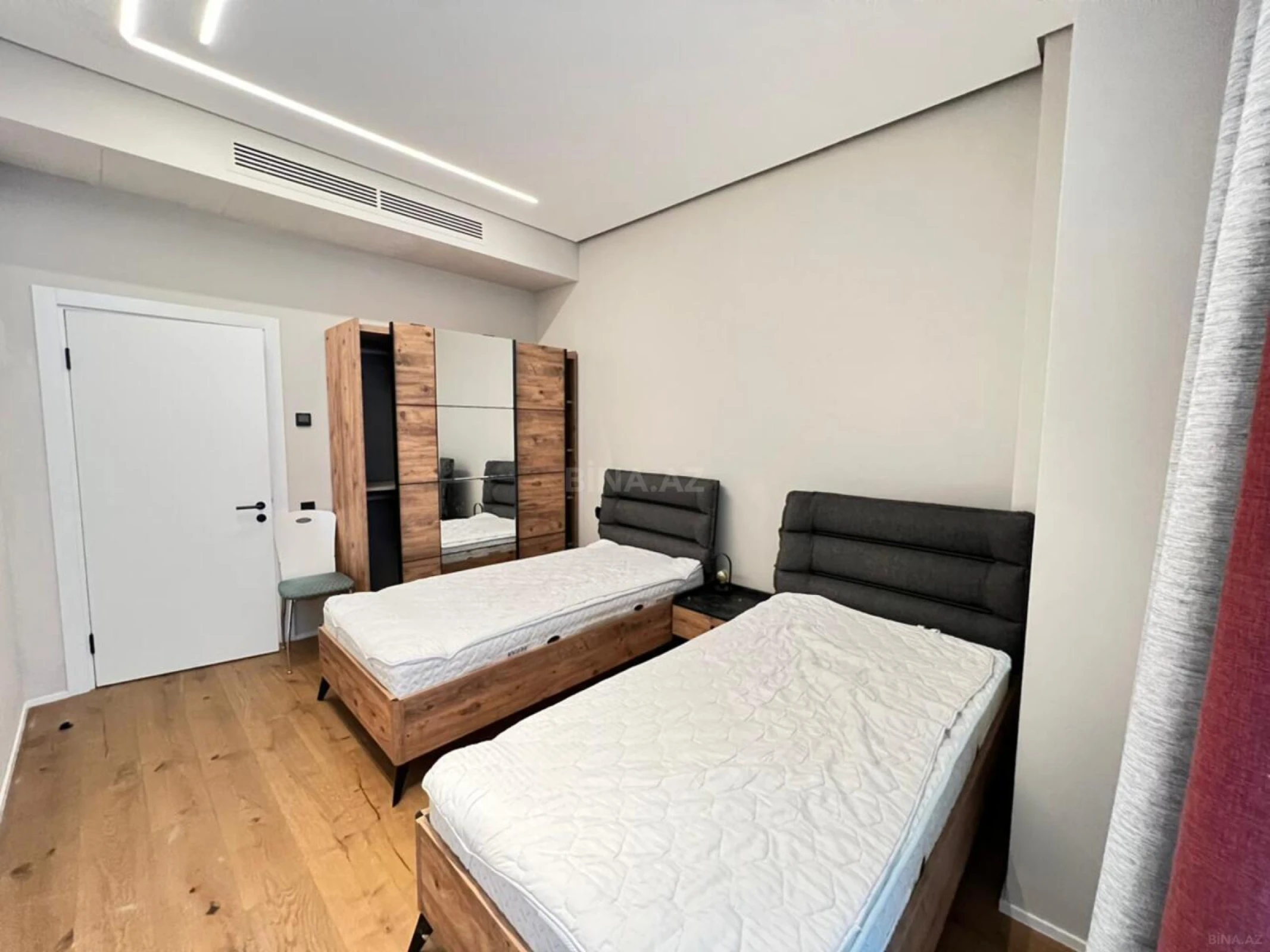Kirayə verilir 3 otaqlı mənzil 115 m²