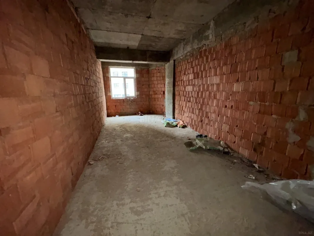 Satılır 2 otaqlı mənzil 103.5 m²