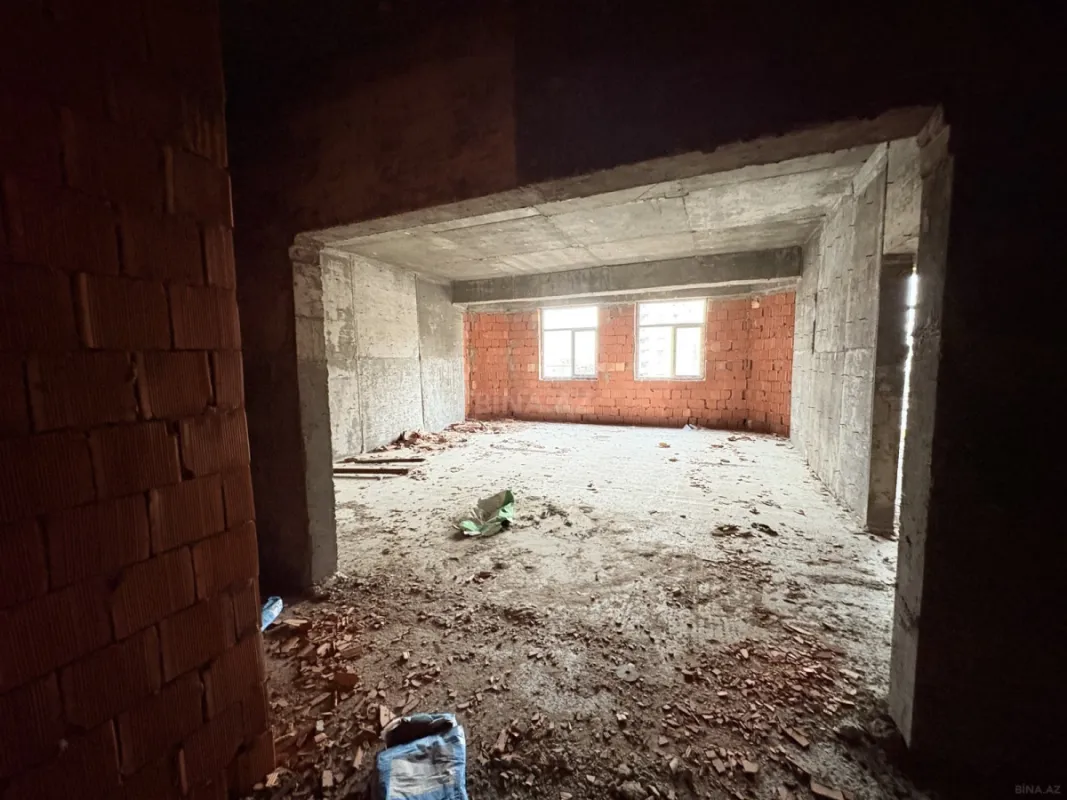 Satılır 2 otaqlı mənzil 87.6 m²