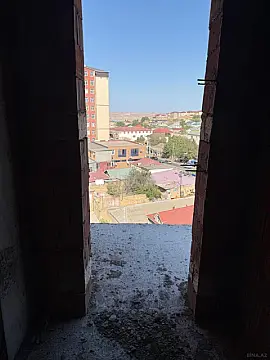 Satılır 2 otaqlı mənzil 86 m²