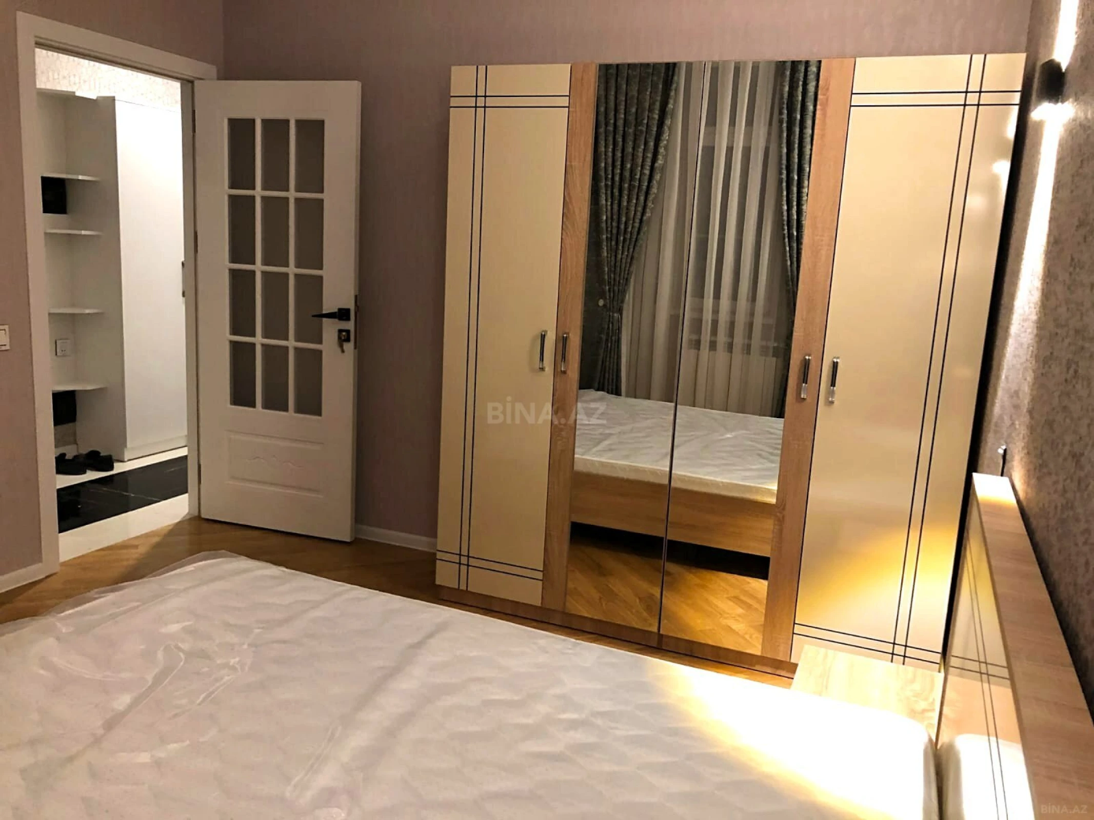 Satılır 2 otaqlı mənzil 60 m²