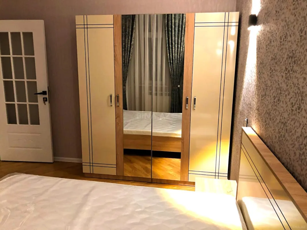 Satılır 2 otaqlı mənzil 60 m²